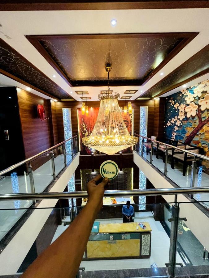 Shri Sai Hotel Azamgarh Bagian luar foto
